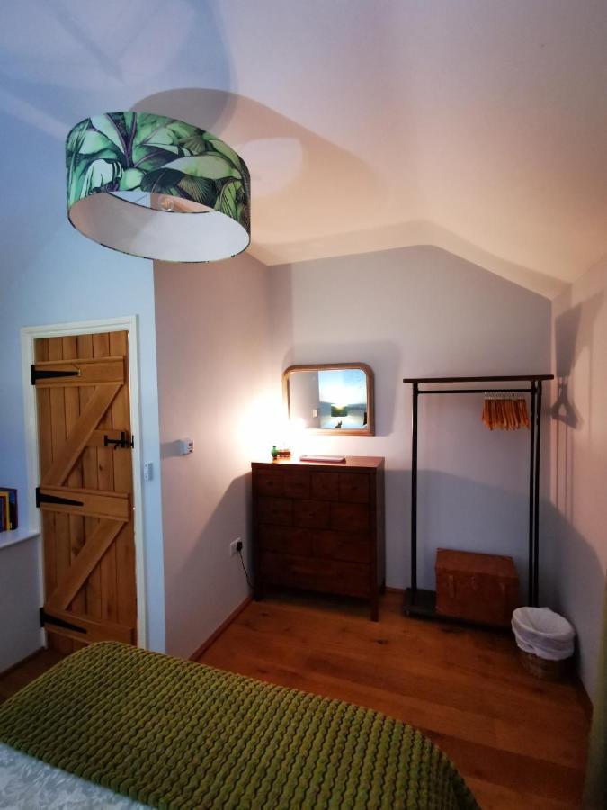 Ty Gwennol Near Gilfach Goch Apartment Llanbedr  Luaran gambar