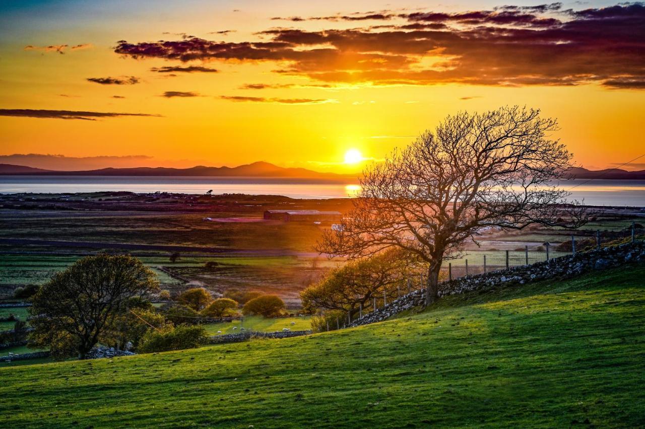Ty Gwennol Near Gilfach Goch Apartment Llanbedr  Luaran gambar