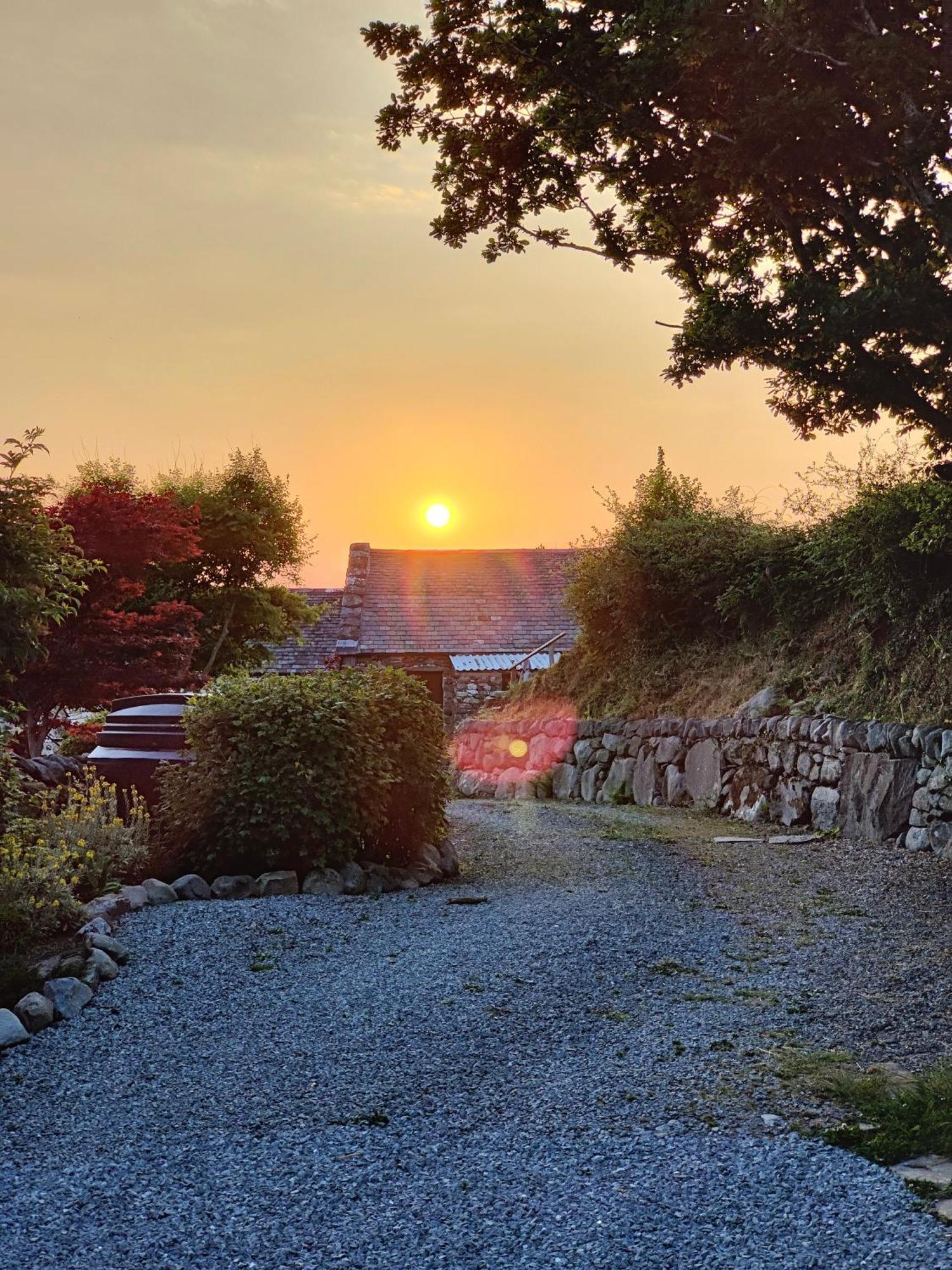 Ty Gwennol Near Gilfach Goch Apartment Llanbedr  Luaran gambar